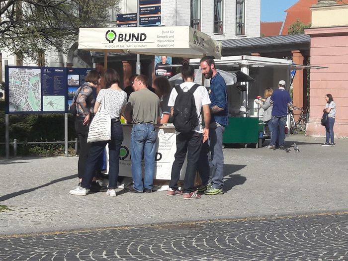Infostand des BUND in Weimar